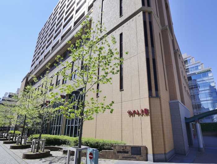 ヴィアーレ大阪 大阪