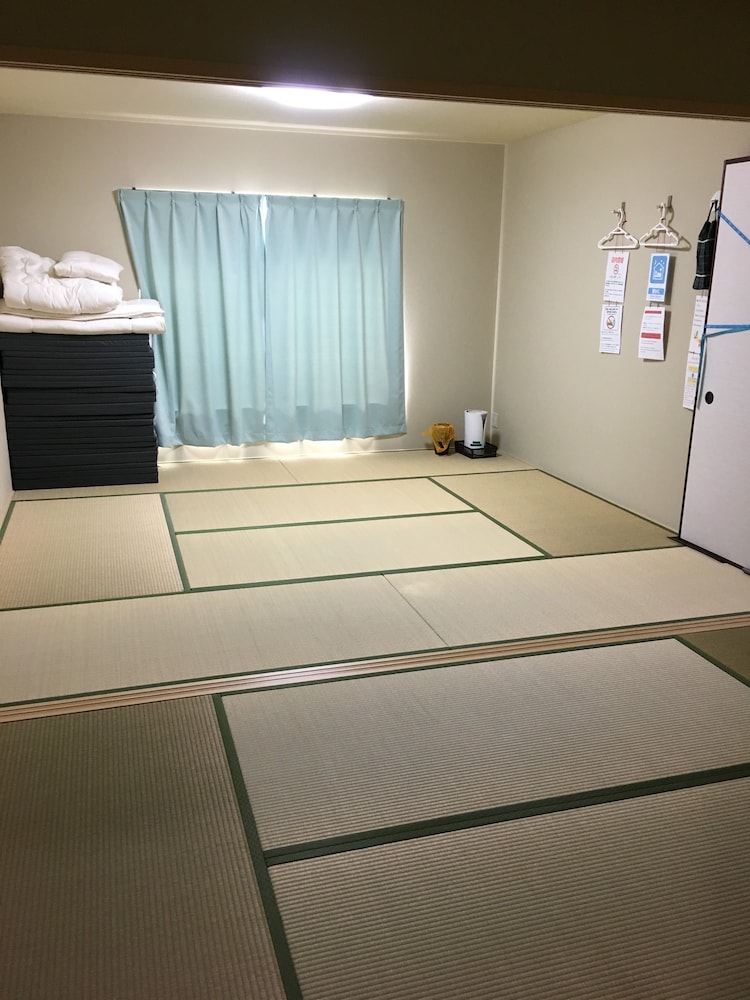 宿カフェ ベッド＆ブレックファースト チェルシーズ レインボウ 大阪