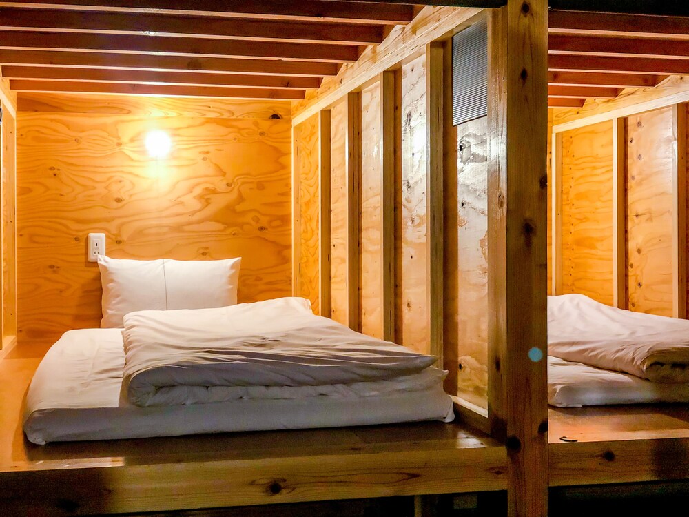 CHARIN CO HOSTEL OSAKA 大阪
