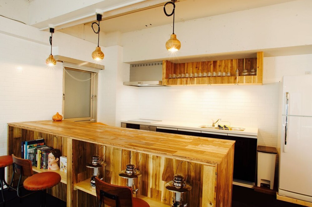 CHARIN CO HOSTEL OSAKA 大阪