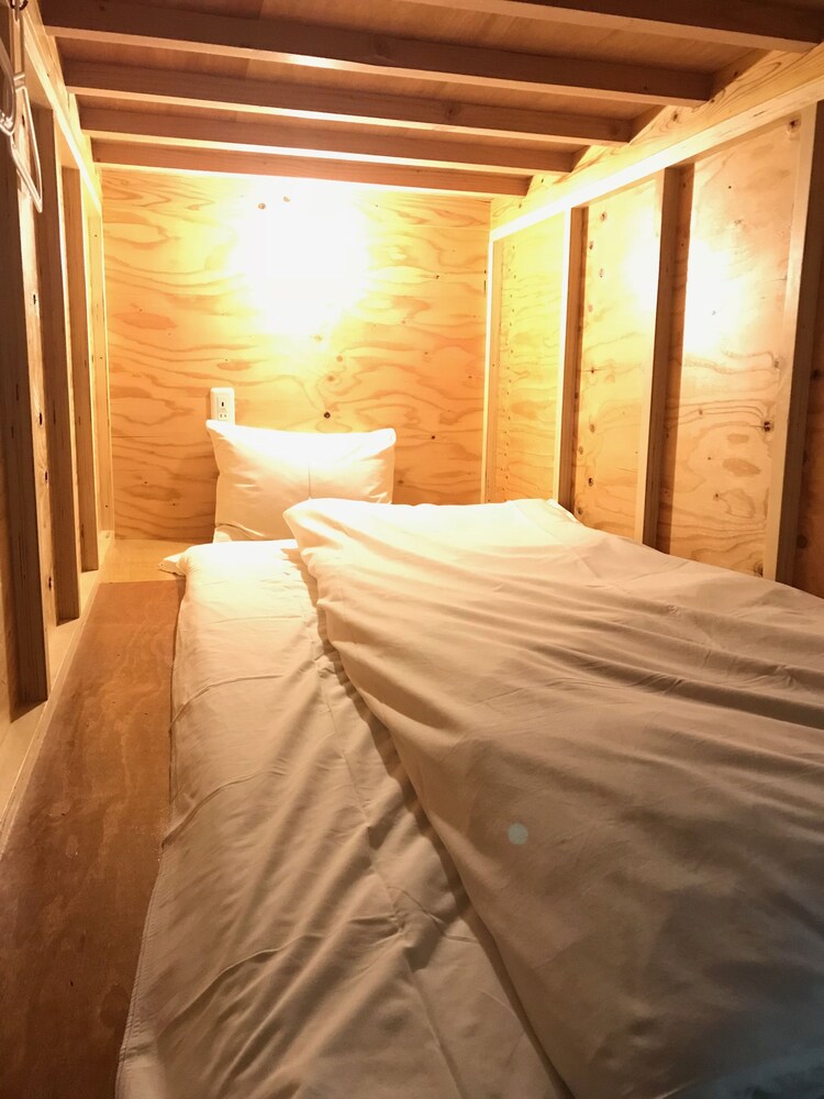 CHARIN CO HOSTEL OSAKA 大阪