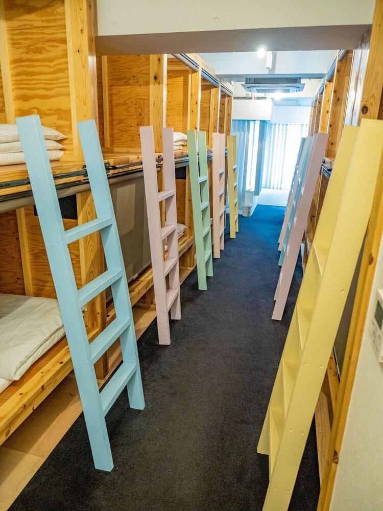 CHARIN CO HOSTEL OSAKA 大阪