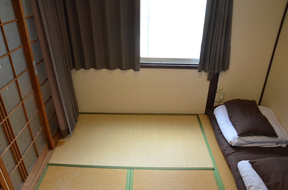 ぴーすはうす阿倍野 大阪