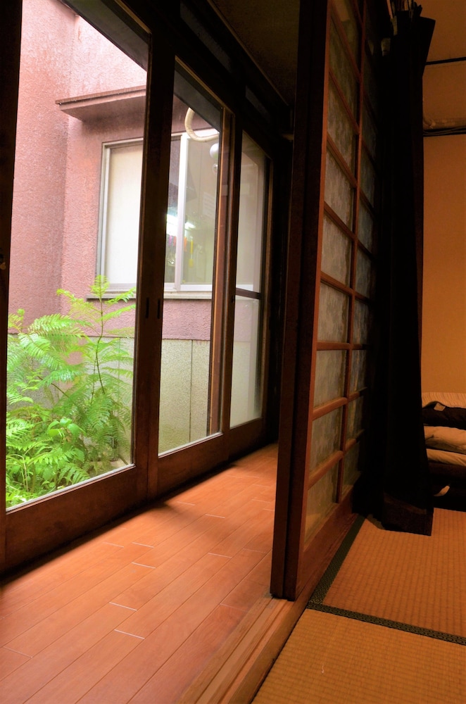 ぴーすはうす阿倍野 大阪