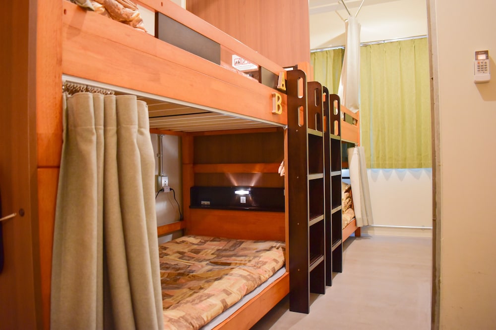 HOSTEL JIN 大阪