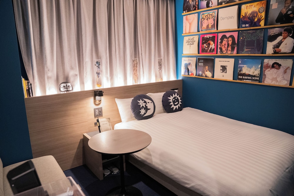 HOTEL SHE、OSAKA 大阪