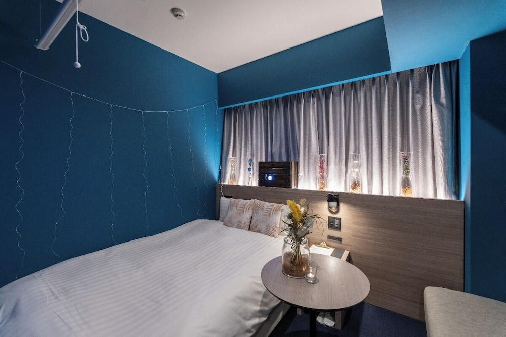 HOTEL SHE、OSAKA 大阪