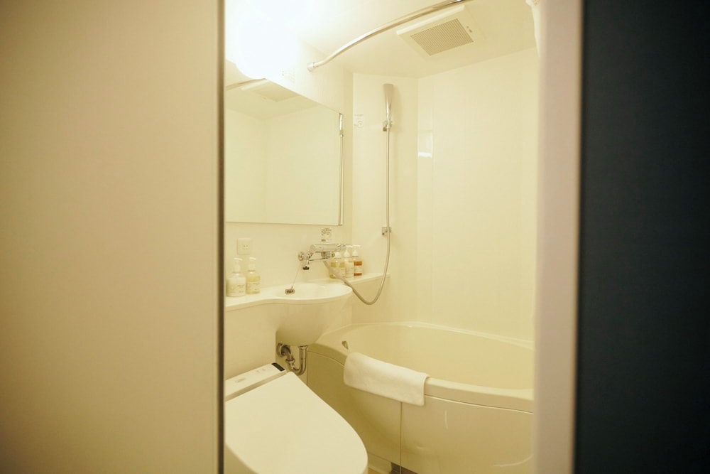 HOTEL SHE、OSAKA 大阪