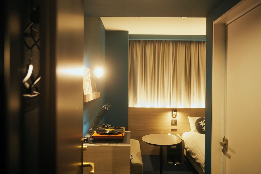 HOTEL SHE、OSAKA 大阪