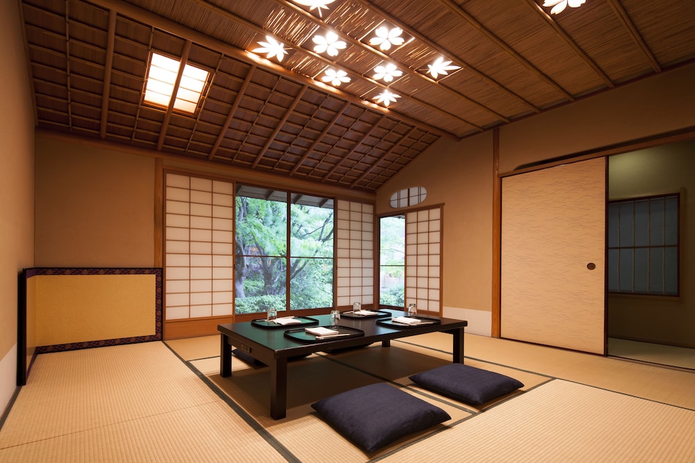 ザ・プリンス 京都宝ヶ池、オートグラフ コレクション 京都