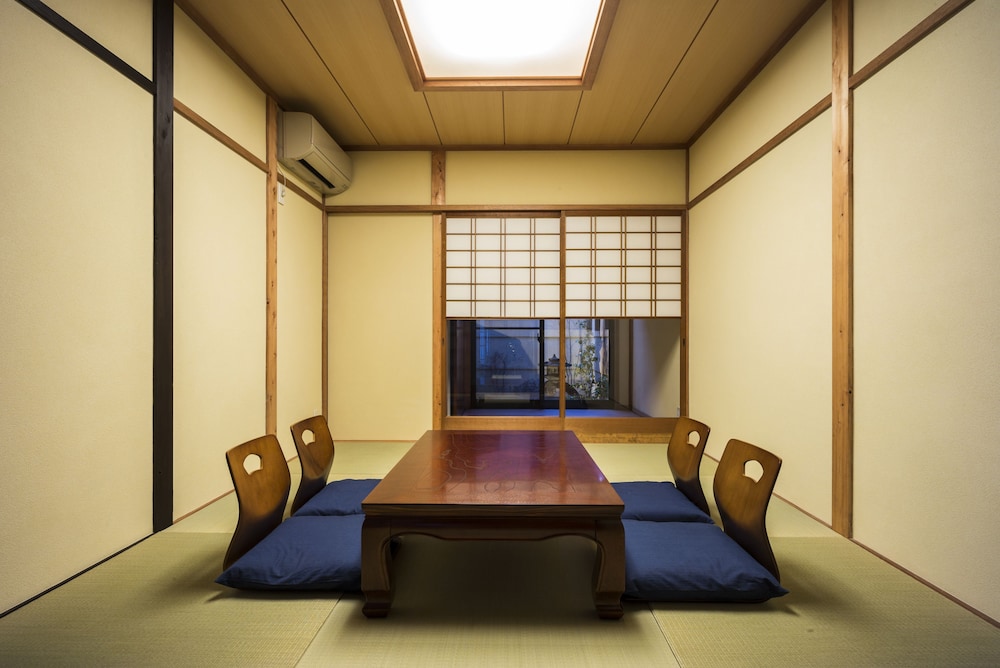 京宿屋ぐんじょう庵 京都