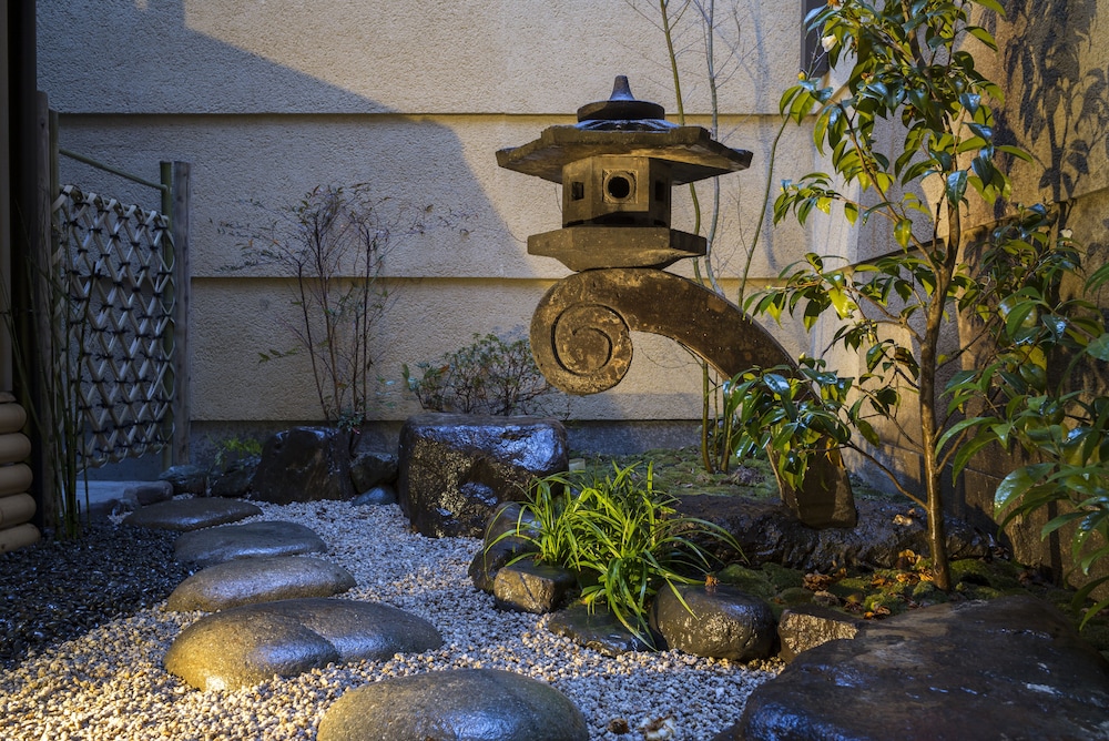 京宿屋ぐんじょう庵 京都