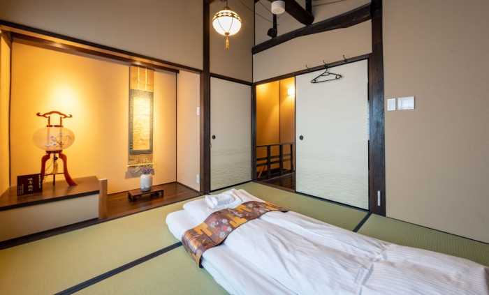 雲町屋 月輪 上弦 KUMOMACHIYA TUKINOWA JOGEN 京都