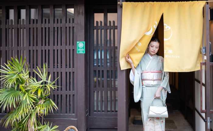 雲町屋 月輪 上弦 KUMOMACHIYA TUKINOWA JOGEN 京都