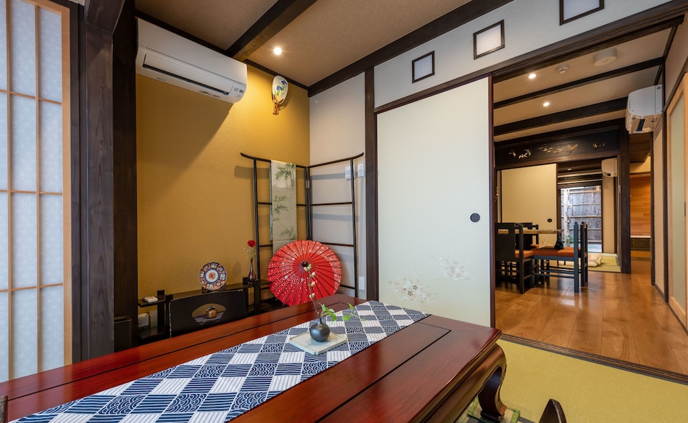 雲町屋 月輪 下弦 KUMOMACHIYA TUKINOWA KAGEN 京都