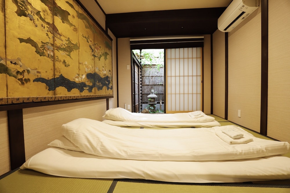 雲町屋 月輪 下弦 KUMOMACHIYA TUKINOWA KAGEN 京都
