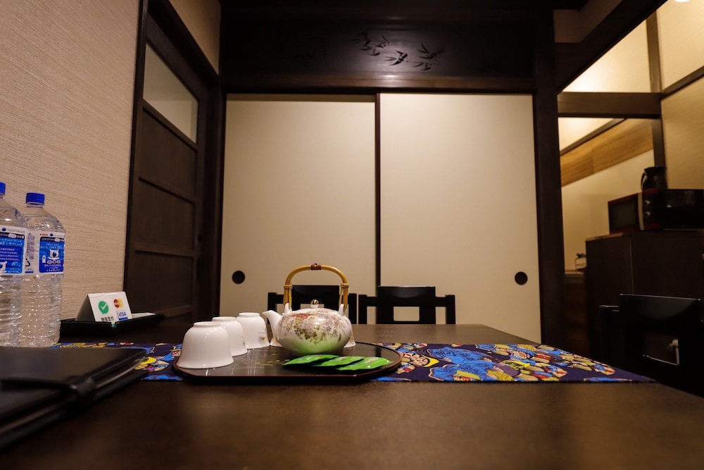 雲町屋 月輪 下弦 KUMOMACHIYA TUKINOWA KAGEN 京都