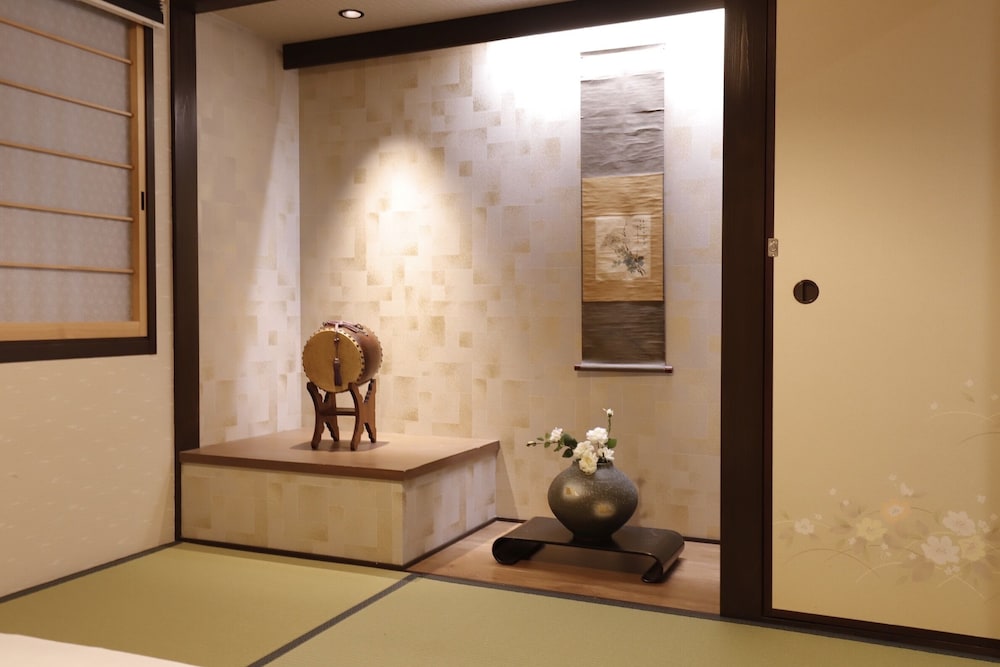 雲町屋 月輪 下弦 KUMOMACHIYA TUKINOWA KAGEN 京都