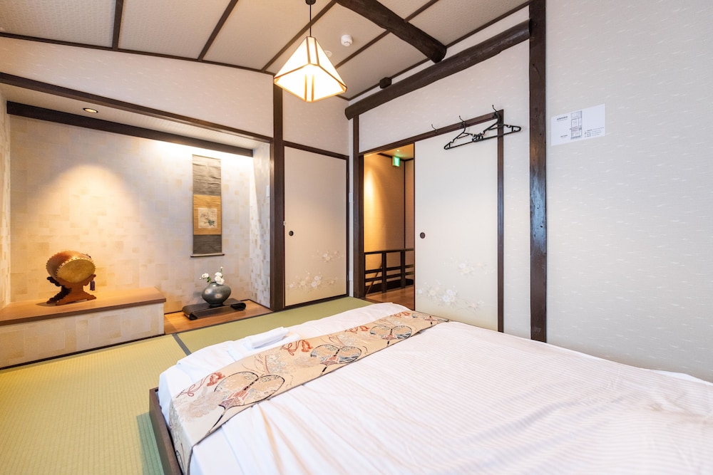 雲町屋 月輪 下弦 KUMOMACHIYA TUKINOWA KAGEN 京都