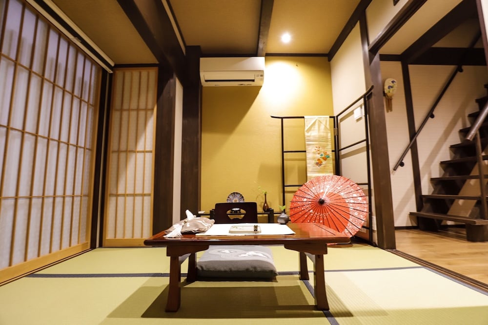 雲町屋 月輪 下弦 KUMOMACHIYA TUKINOWA KAGEN 京都