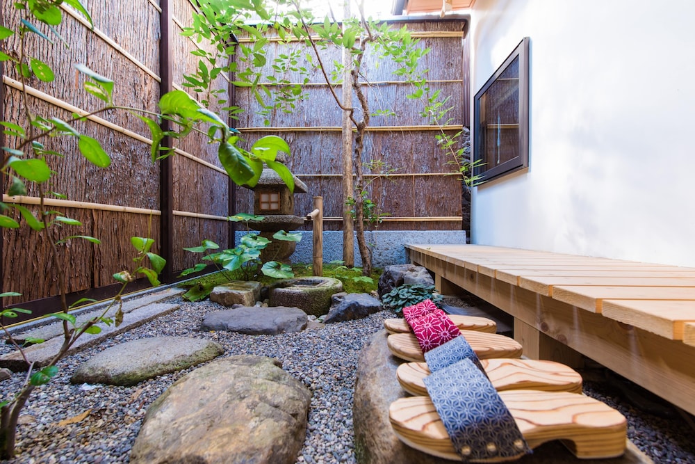 雲町屋 月輪 下弦 KUMOMACHIYA TUKINOWA KAGEN 京都