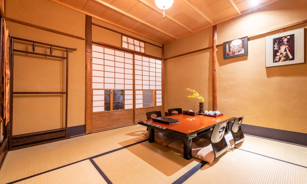 雲町屋 祇園花見 KUMOMACHIYA GIONHANAMI 京都