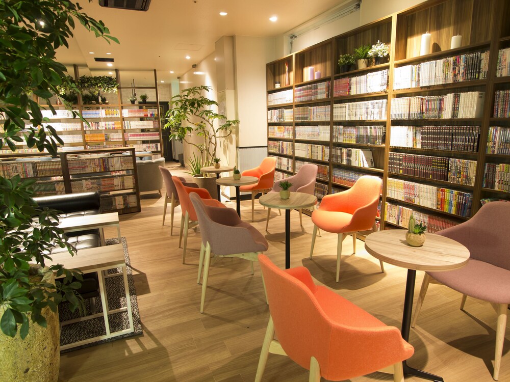 COMICS & CAPSULEHOTEL コミカプ京都新京極店 京都