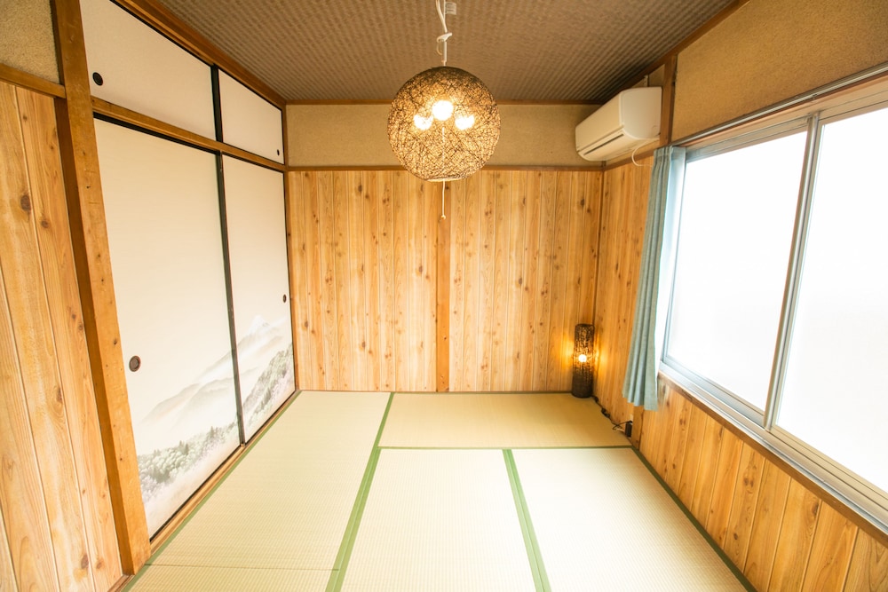 稲荷墨染庵 京都