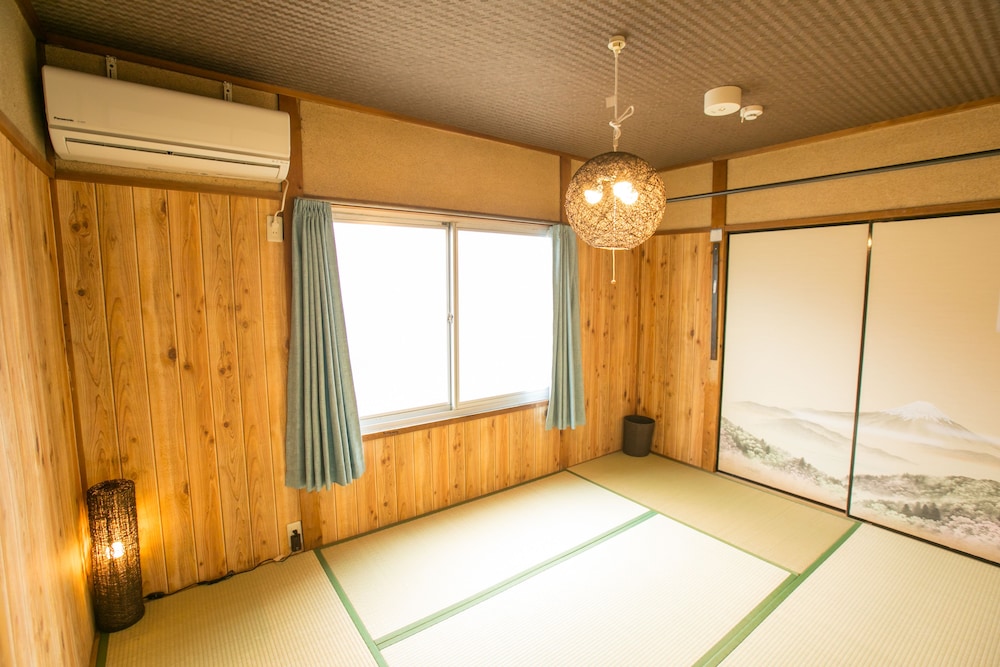 稲荷墨染庵 京都