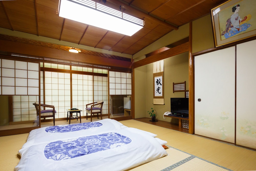 貴船ひろや 京都