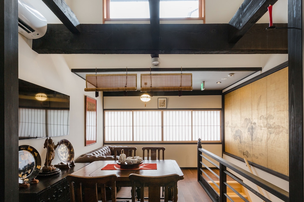 ファーイースト宮川 京都
