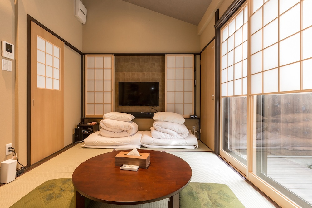 SHIKI HOMES 千 京都