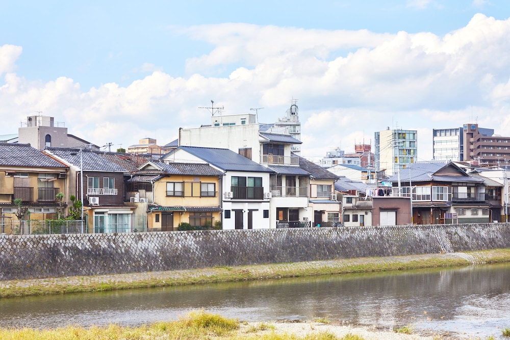 HANARE KYOTO 京の宿 鴨川庵 京都