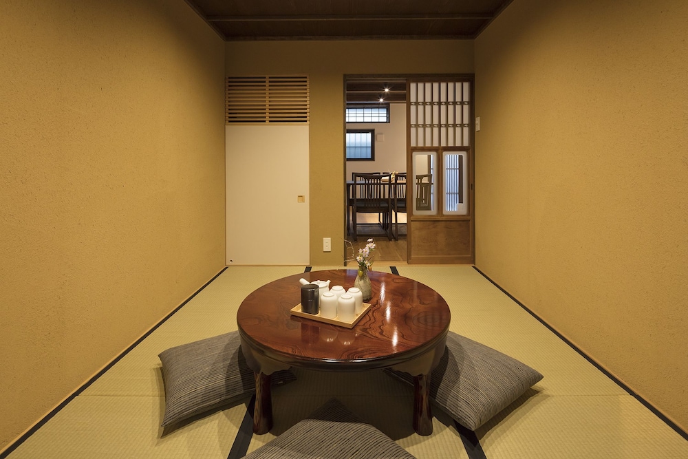 THE MACHIYA VILLA 三条しらかわ小路 京都
