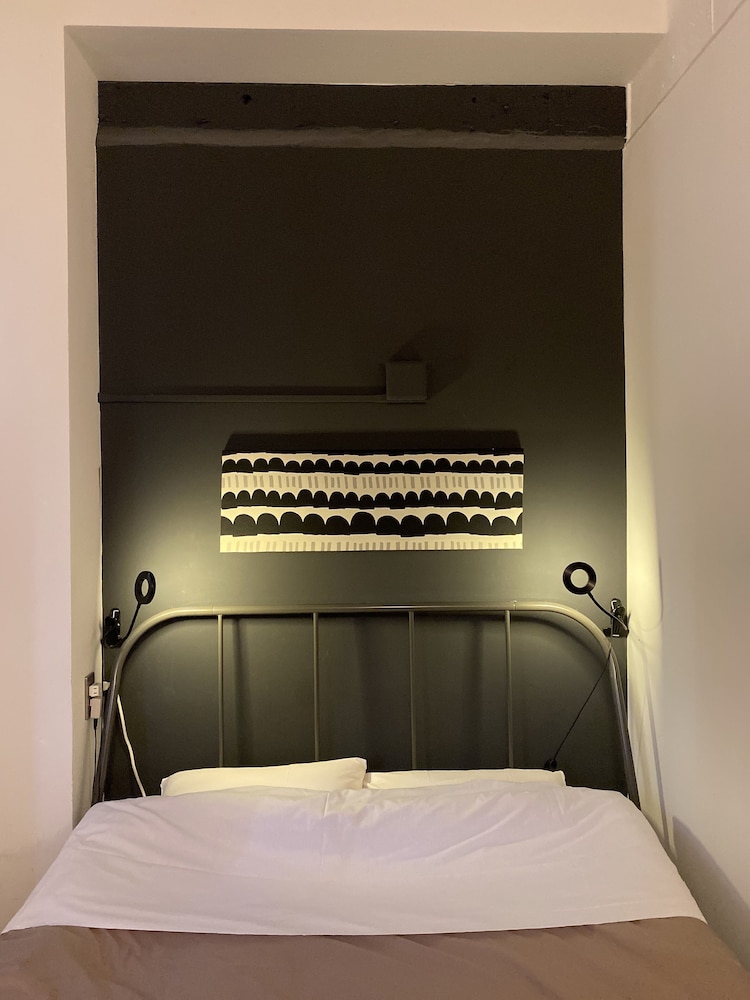 HOSTEL NINIROOM 京都