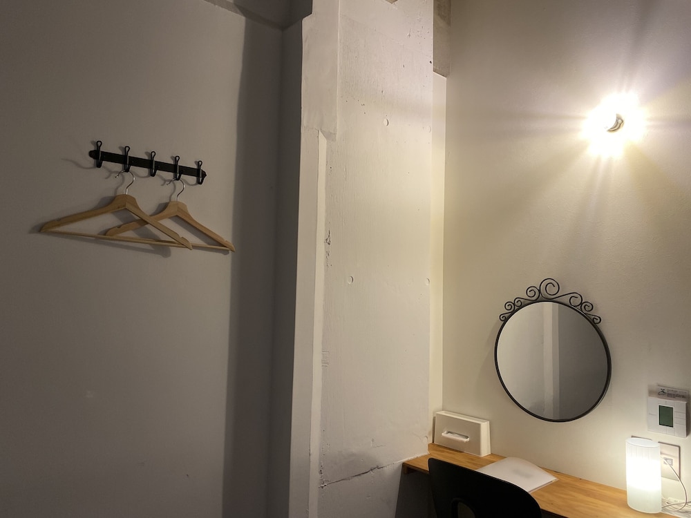 HOSTEL NINIROOM 京都