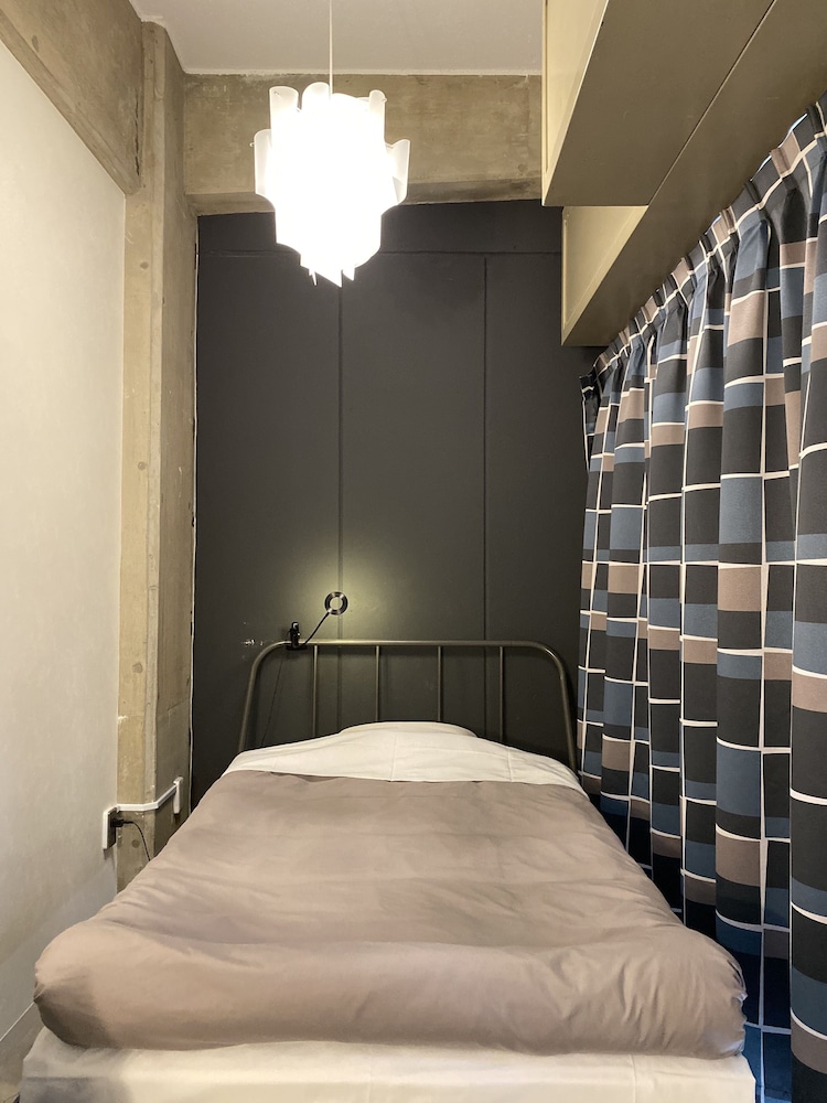 HOSTEL NINIROOM 京都
