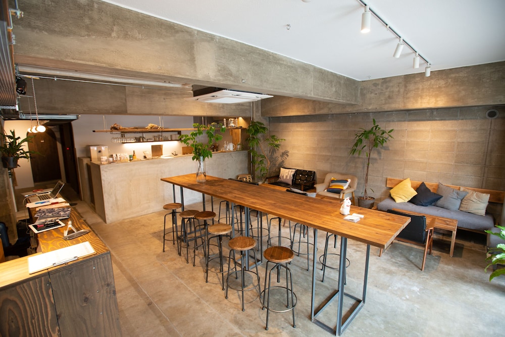 HOSTEL NINIROOM 京都