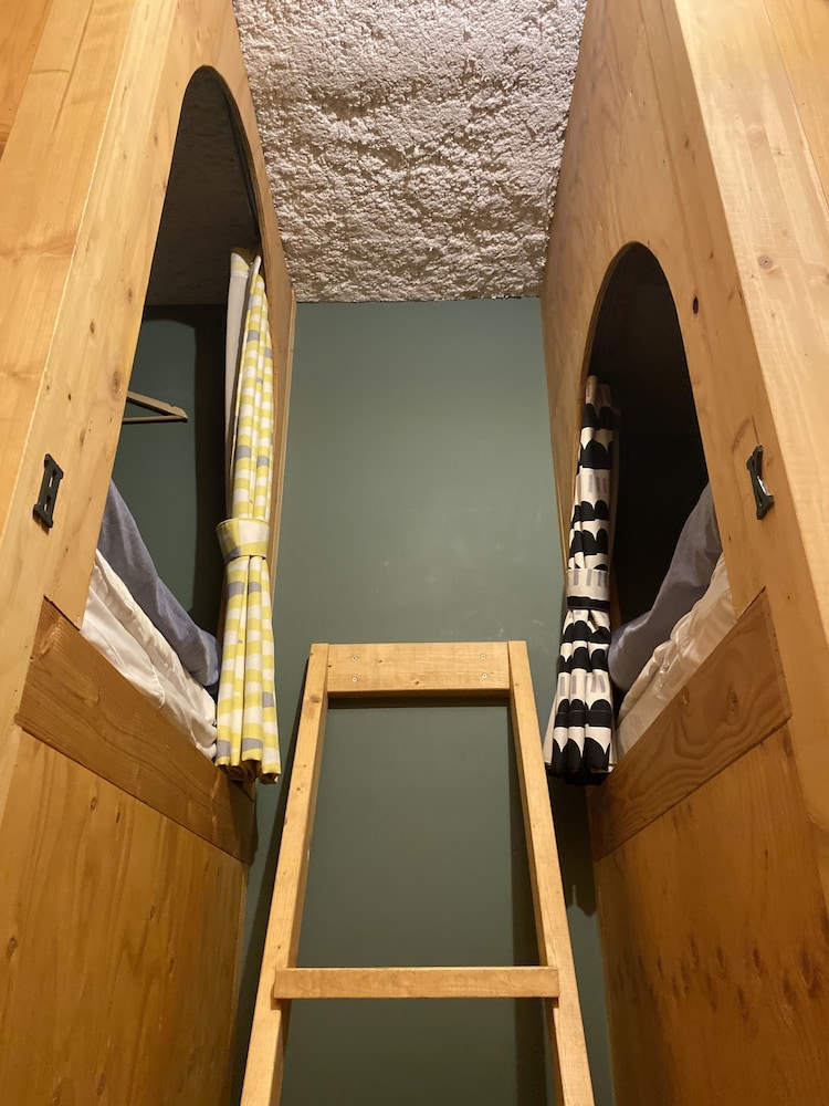 HOSTEL NINIROOM 京都