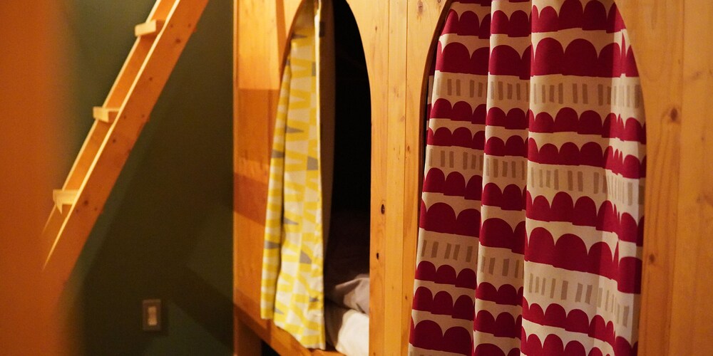 HOSTEL NINIROOM 京都