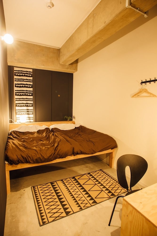 HOSTEL NINIROOM 京都