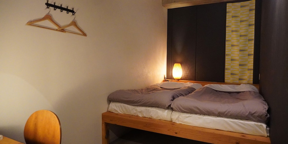 HOSTEL NINIROOM 京都