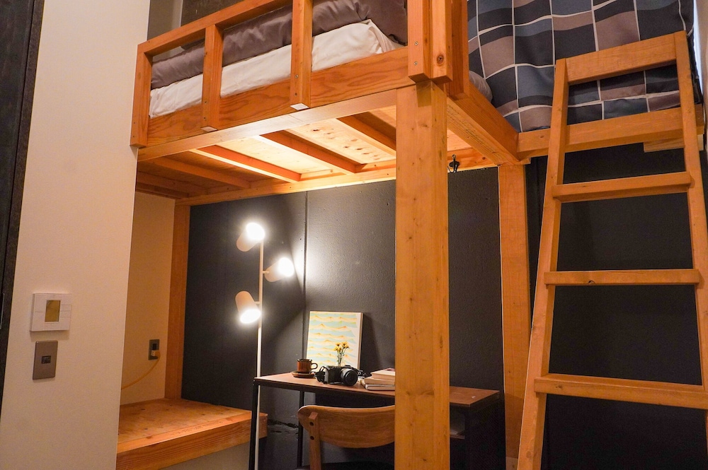 HOSTEL NINIROOM 京都