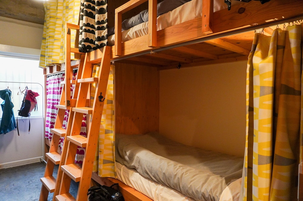 HOSTEL NINIROOM 京都
