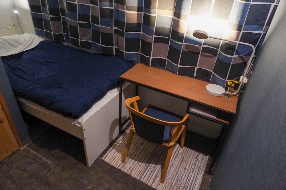 HOSTEL NINIROOM 京都