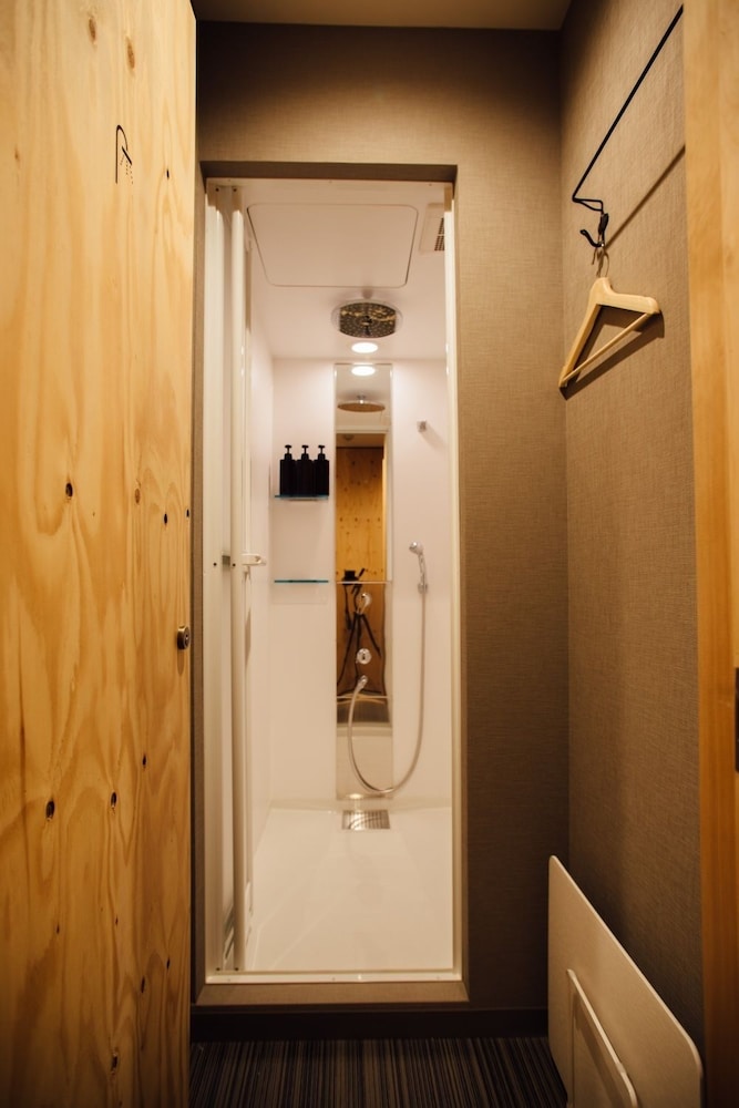 HOSTEL NINIROOM 京都