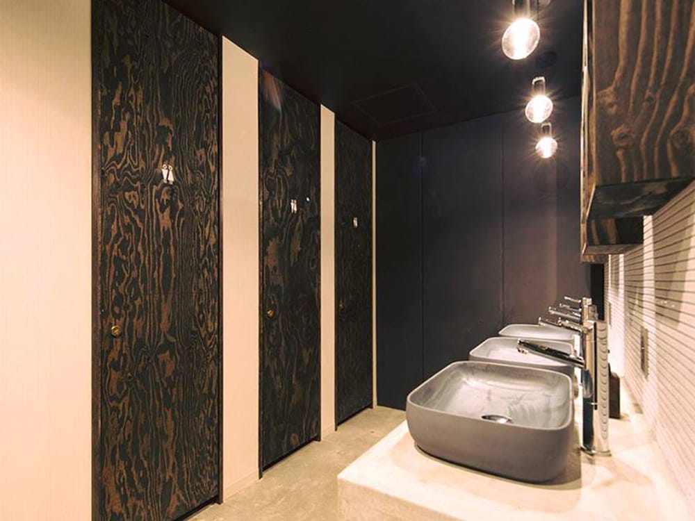 HOSTEL NINIROOM 京都