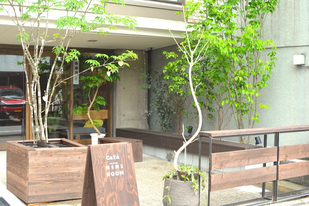 HOSTEL NINIROOM 京都