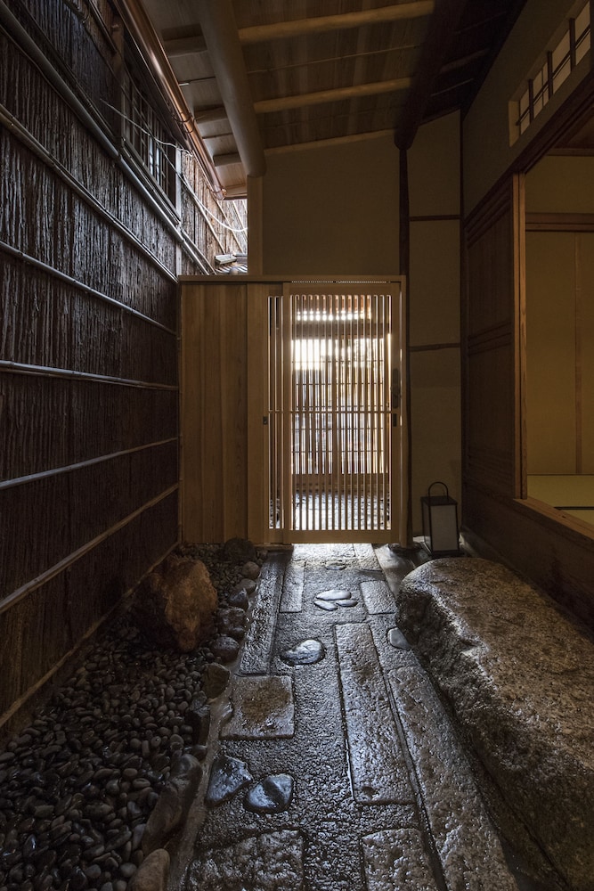 京の宿 祇園旅館こまつ 京都