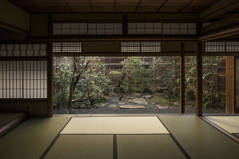 京の宿 祇園旅館こまつ 京都